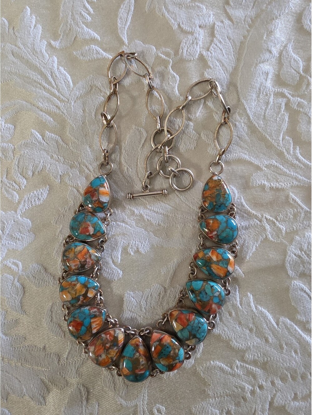 Spiny Oyster Faux Turquoise Silvertone Adjustable Necklace 20"